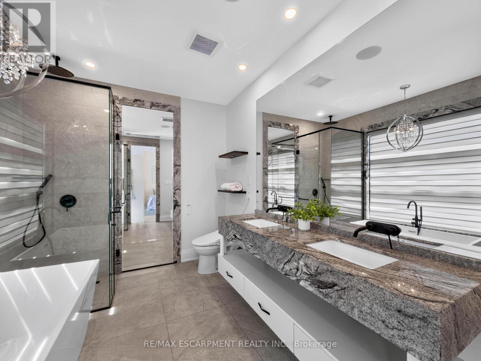 5178 Hunter Drive, Burlington, ON