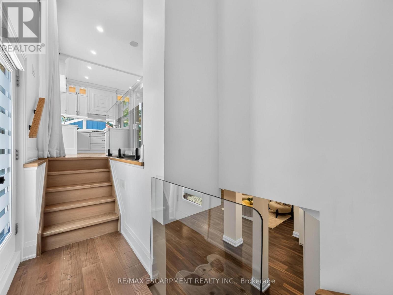 5178 Hunter Drive, Burlington, ON