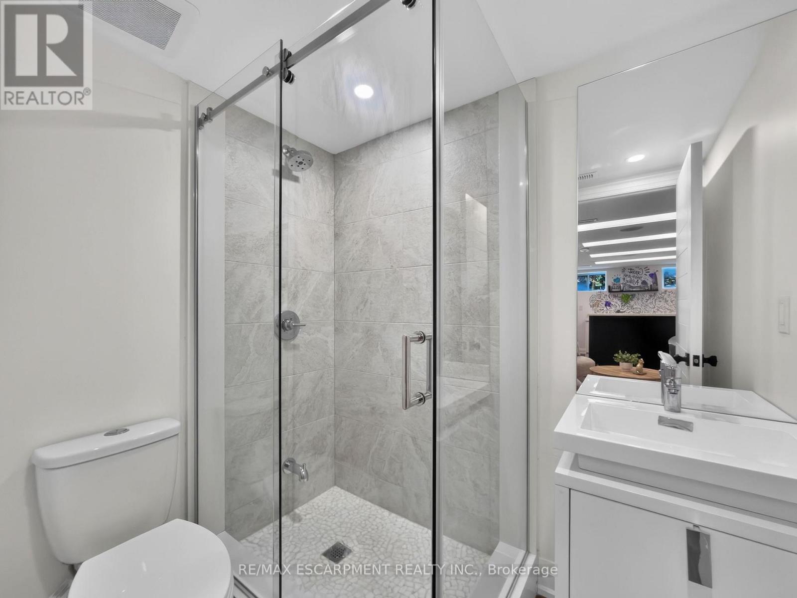 5178 Hunter Drive, Burlington, ON