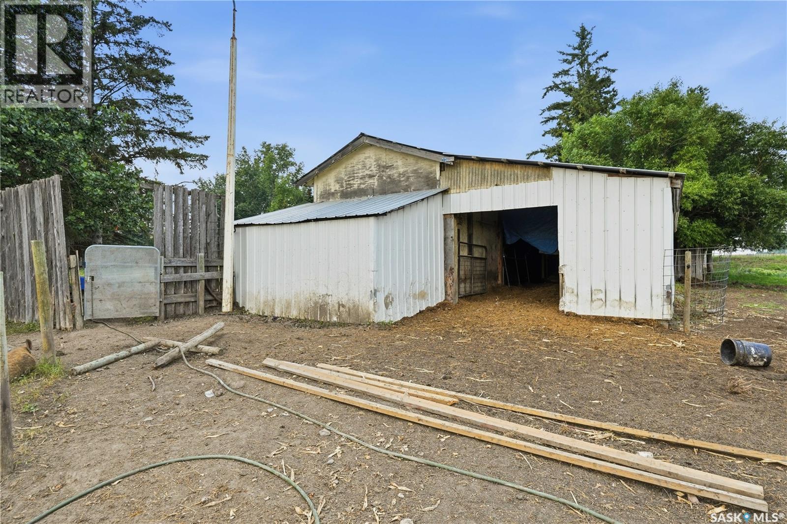 749 Gibson Road, Balgonie, SK - Outdoor