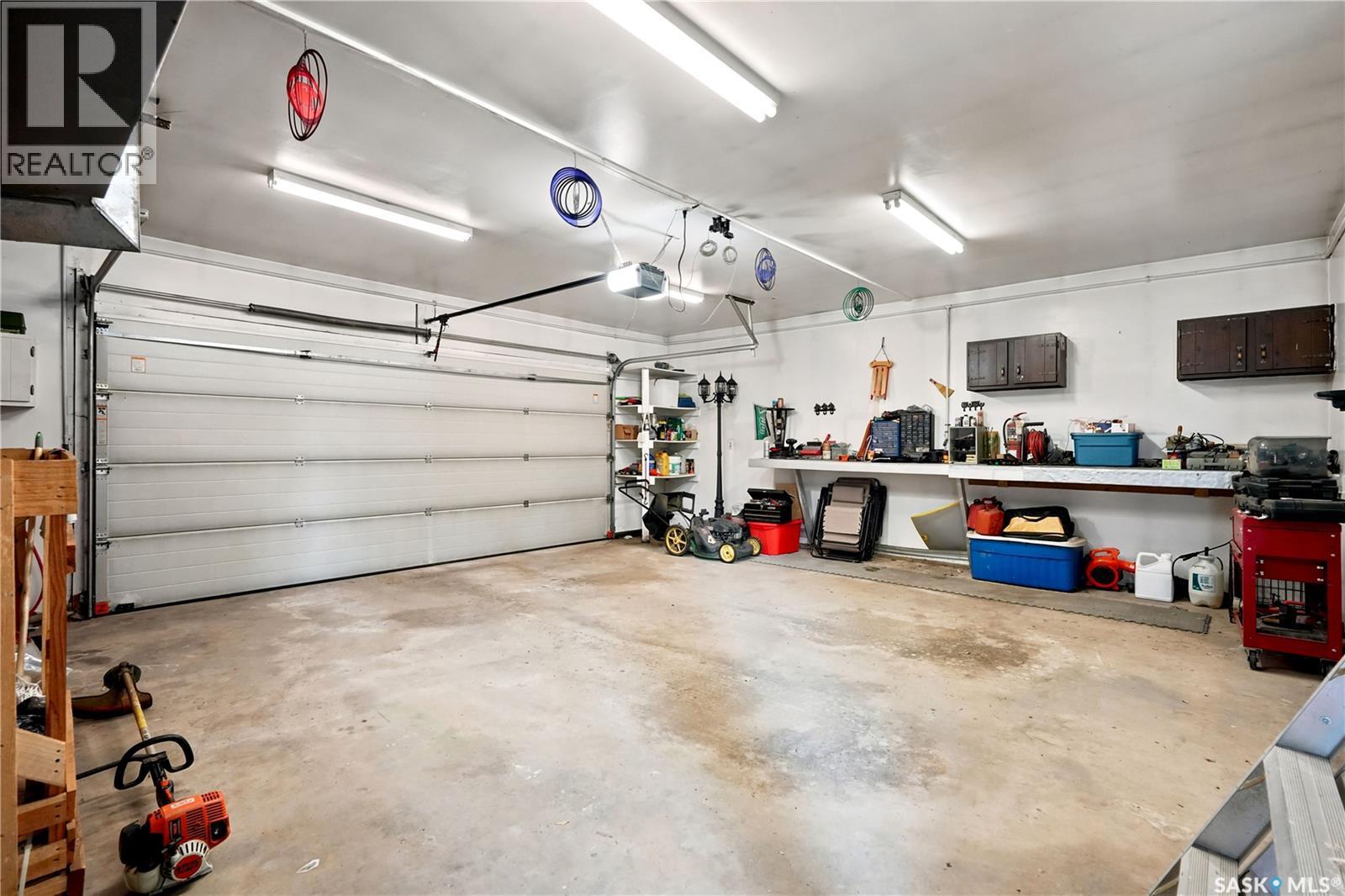 749 Gibson Road, Balgonie, SK - Indoor Photo Showing Garage