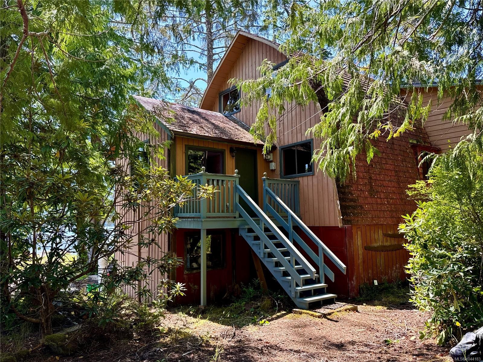 185 Leeson Point Rd, Quatsino, BC