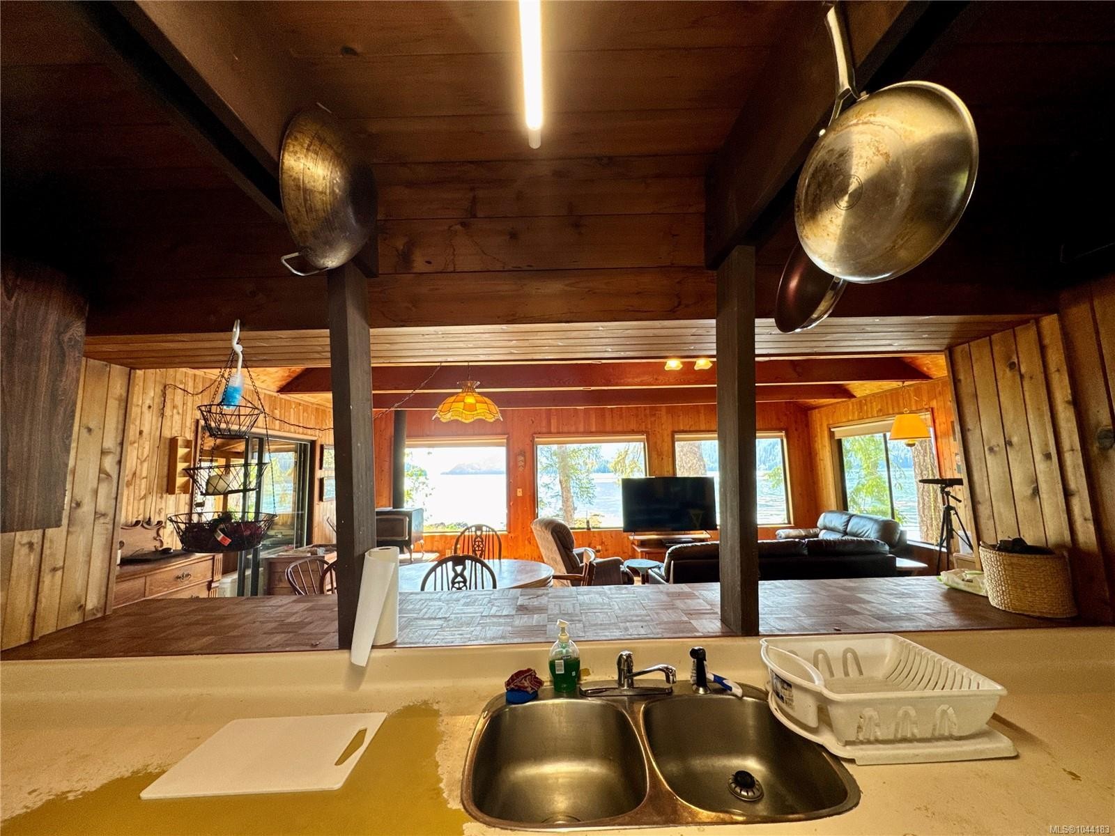 185 Leeson Point Rd, Quatsino, BC