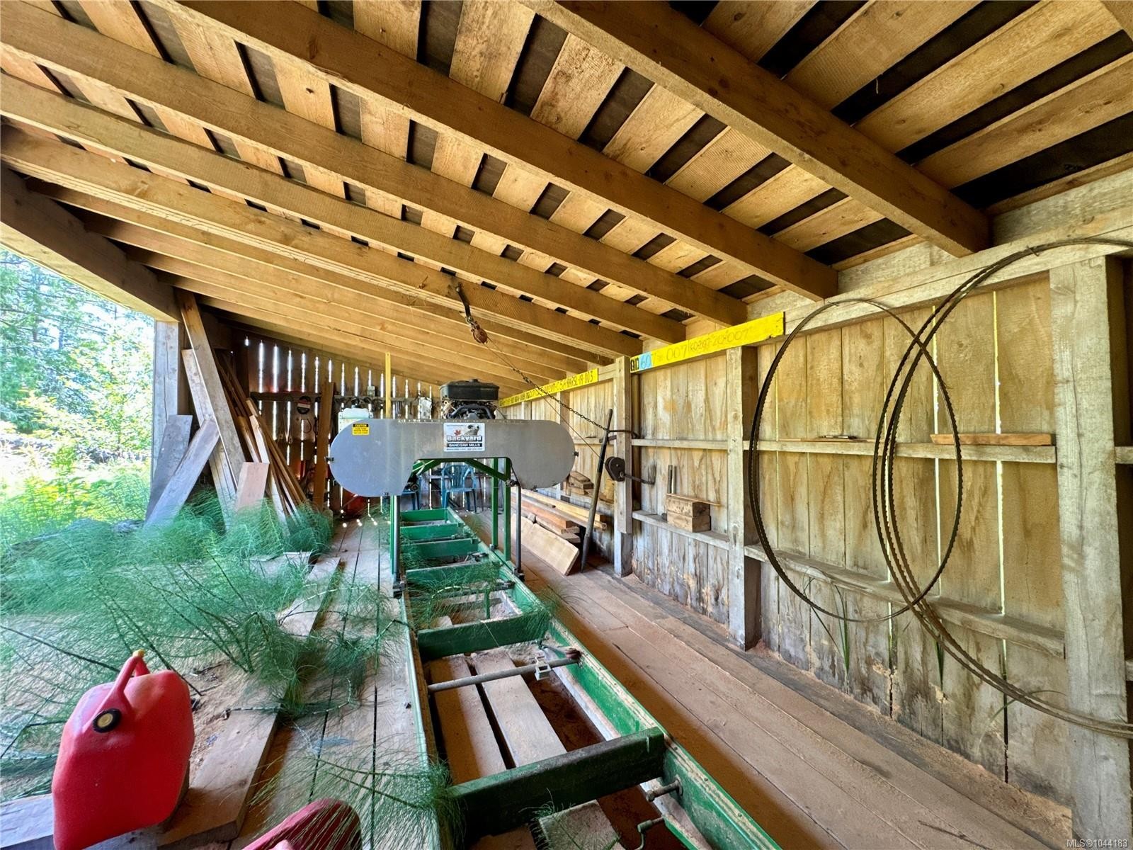 185 Leeson Point Rd, Quatsino, BC