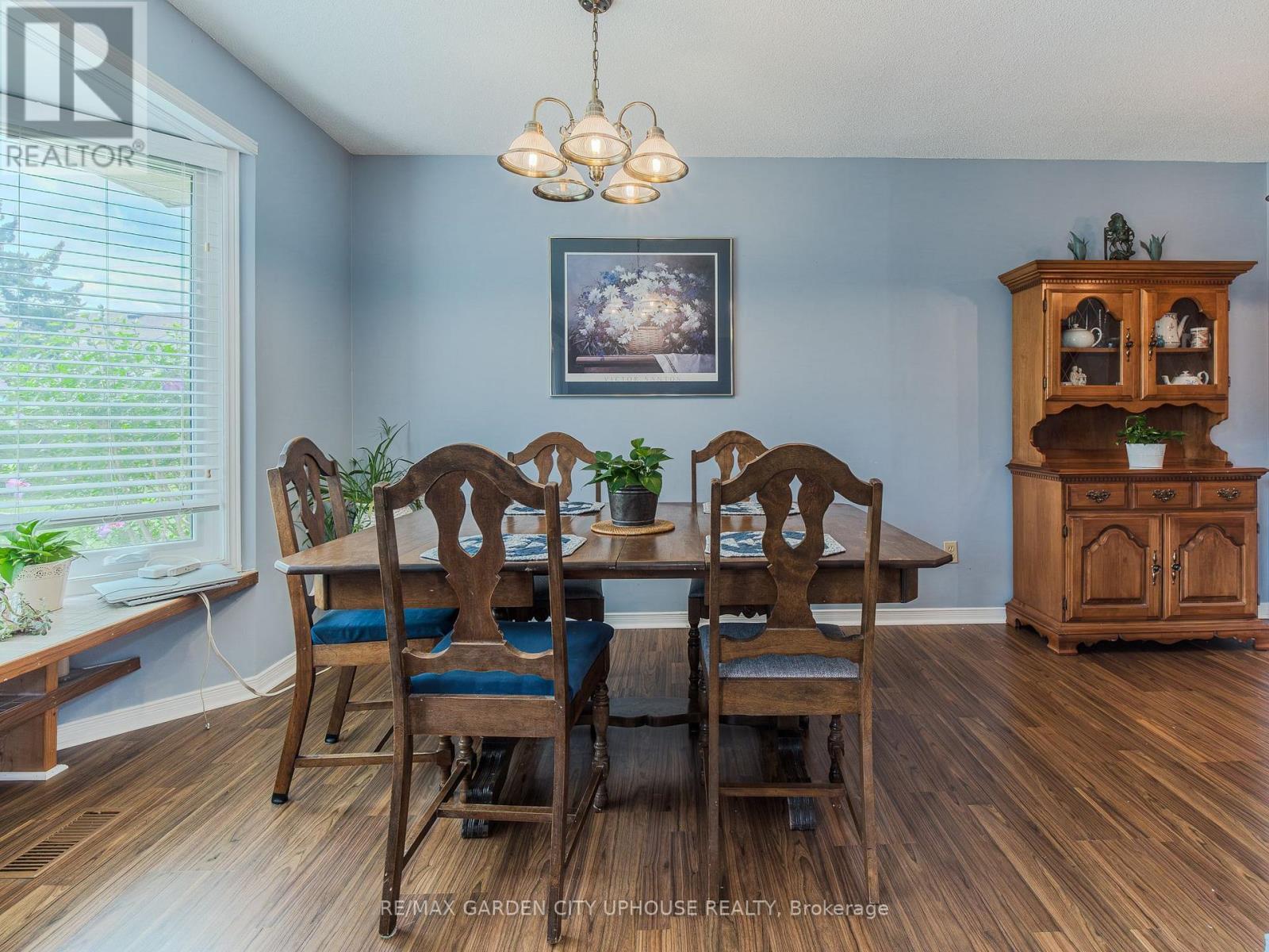 103 - 122 Bunting Road, St. Catharines (E. Chester), ON - Indoor Photo Showing Dining Room