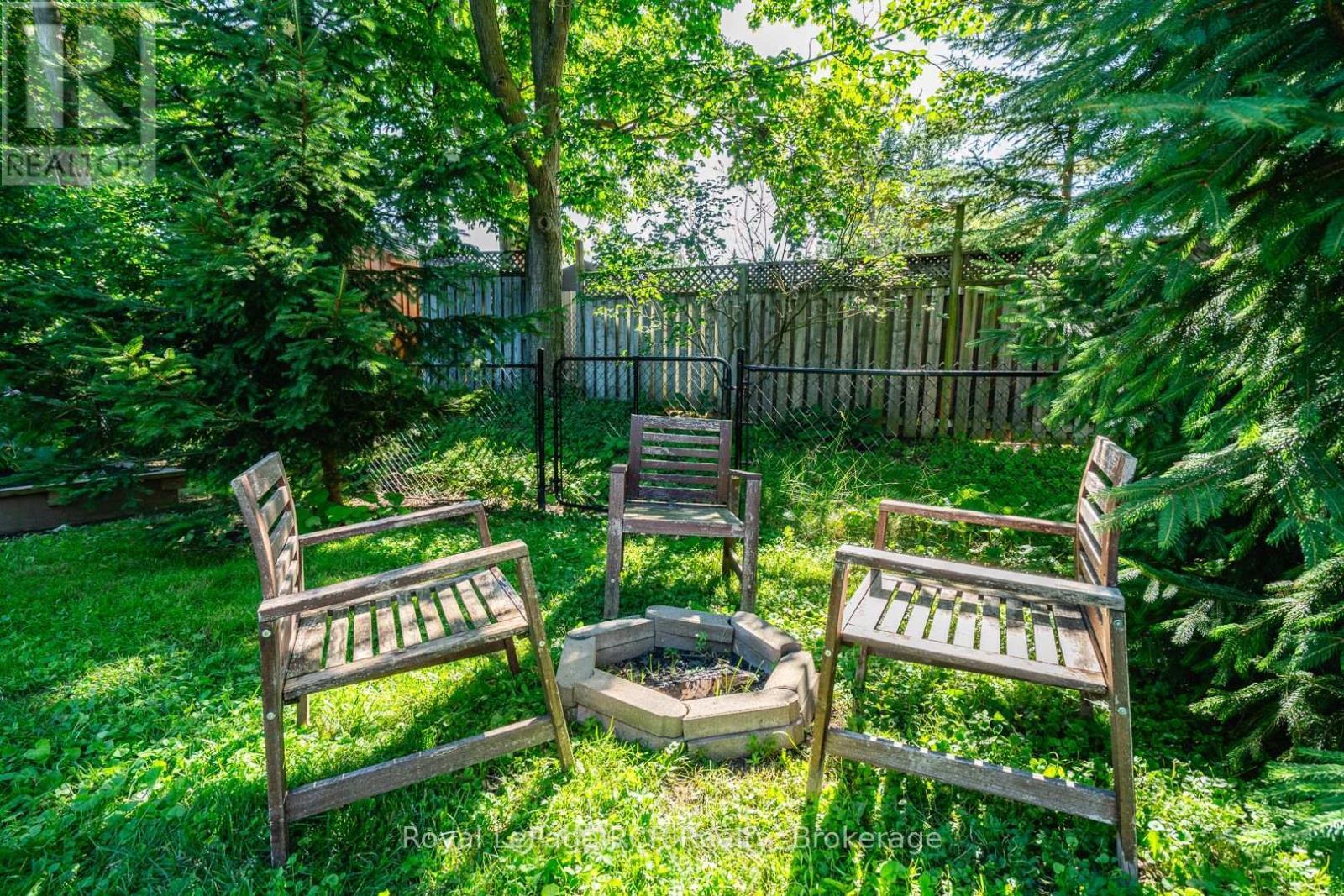 campfire area - 246 16Th Avenue Crescent, Hanover, ON - Outdoor