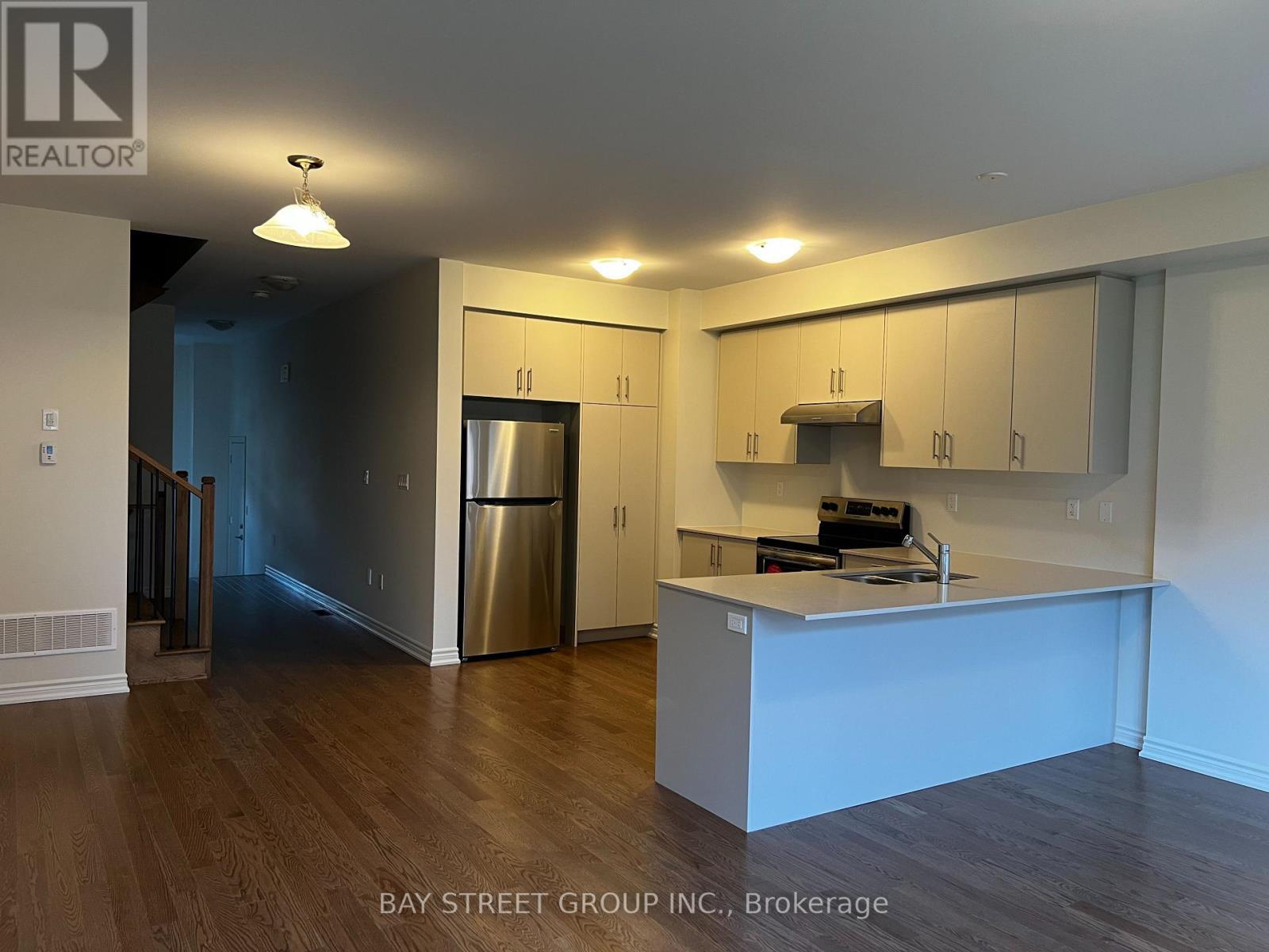 603 Boyd Lane, Milton, ON - Indoor Photo Showing Kitchen With Double Sink