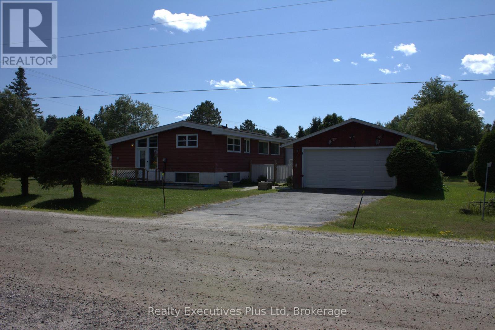 106 Cheryl Crescent, Strong, ON - Outdoor