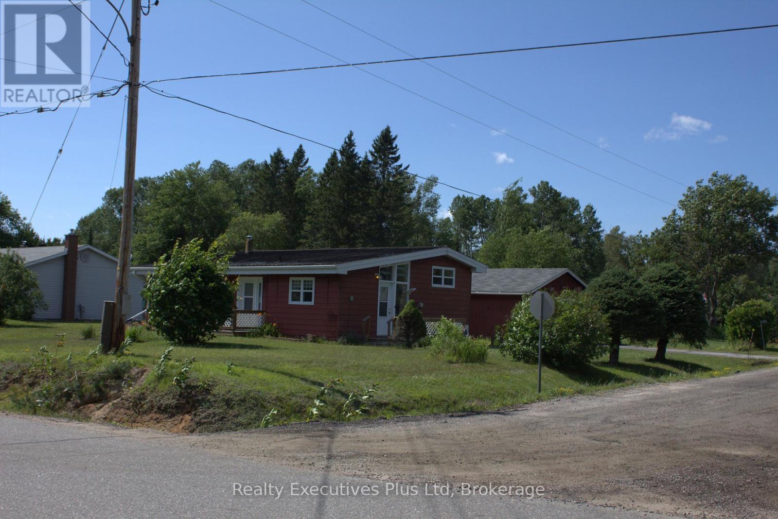 106 Cheryl Crescent, Strong, ON - Outdoor