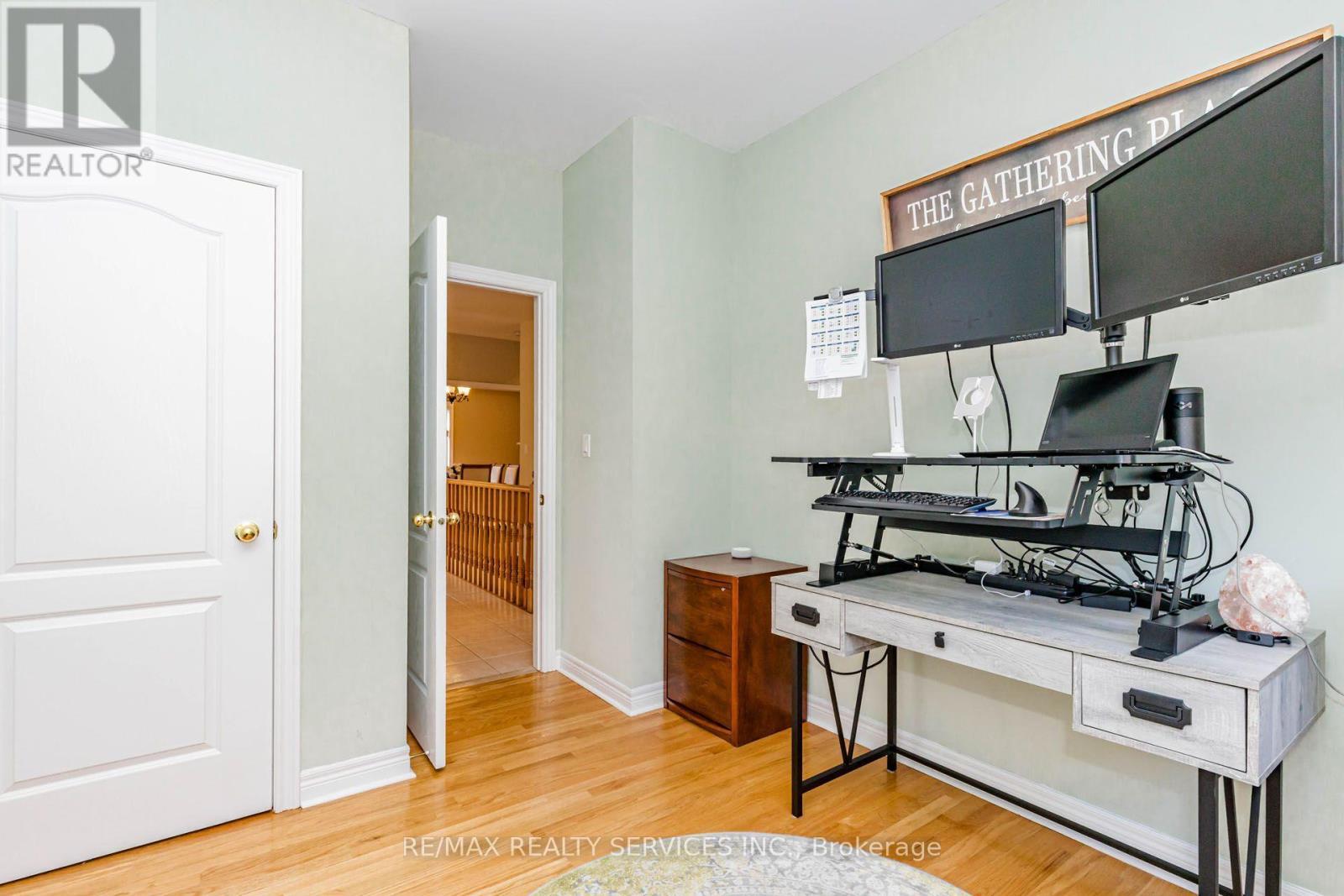 128 Valleywood Boulevard, Caledon, ON - Indoor