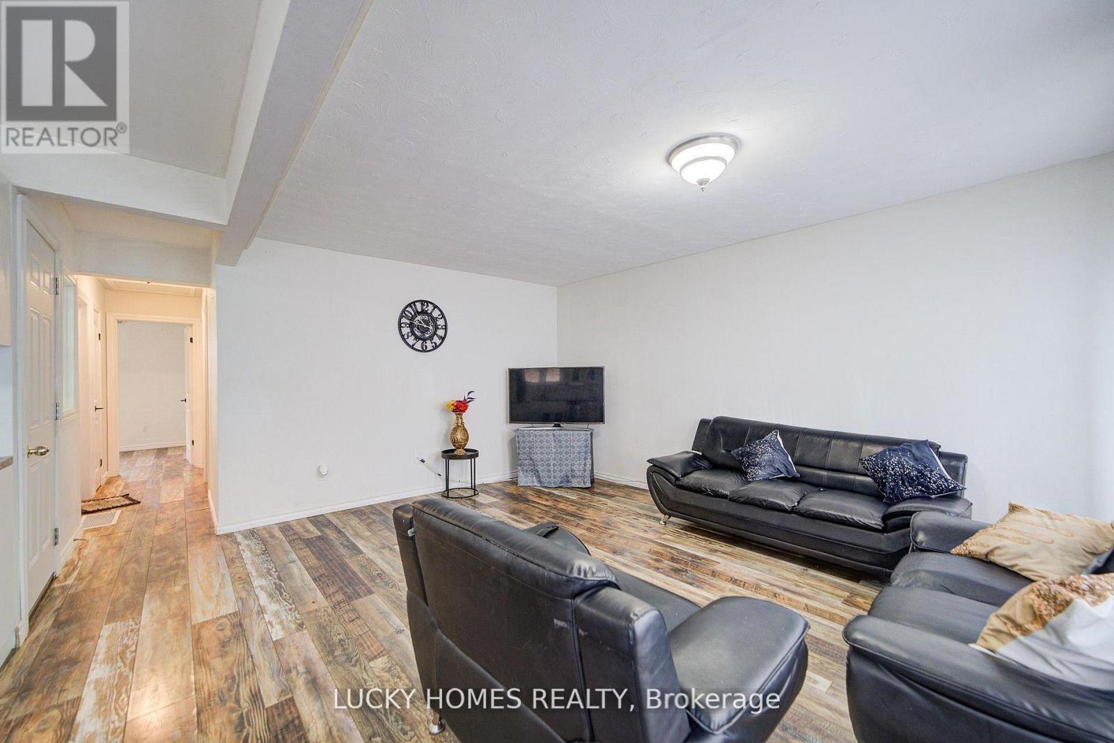 711 Otonabee Drive, Peterborough, ON - Indoor