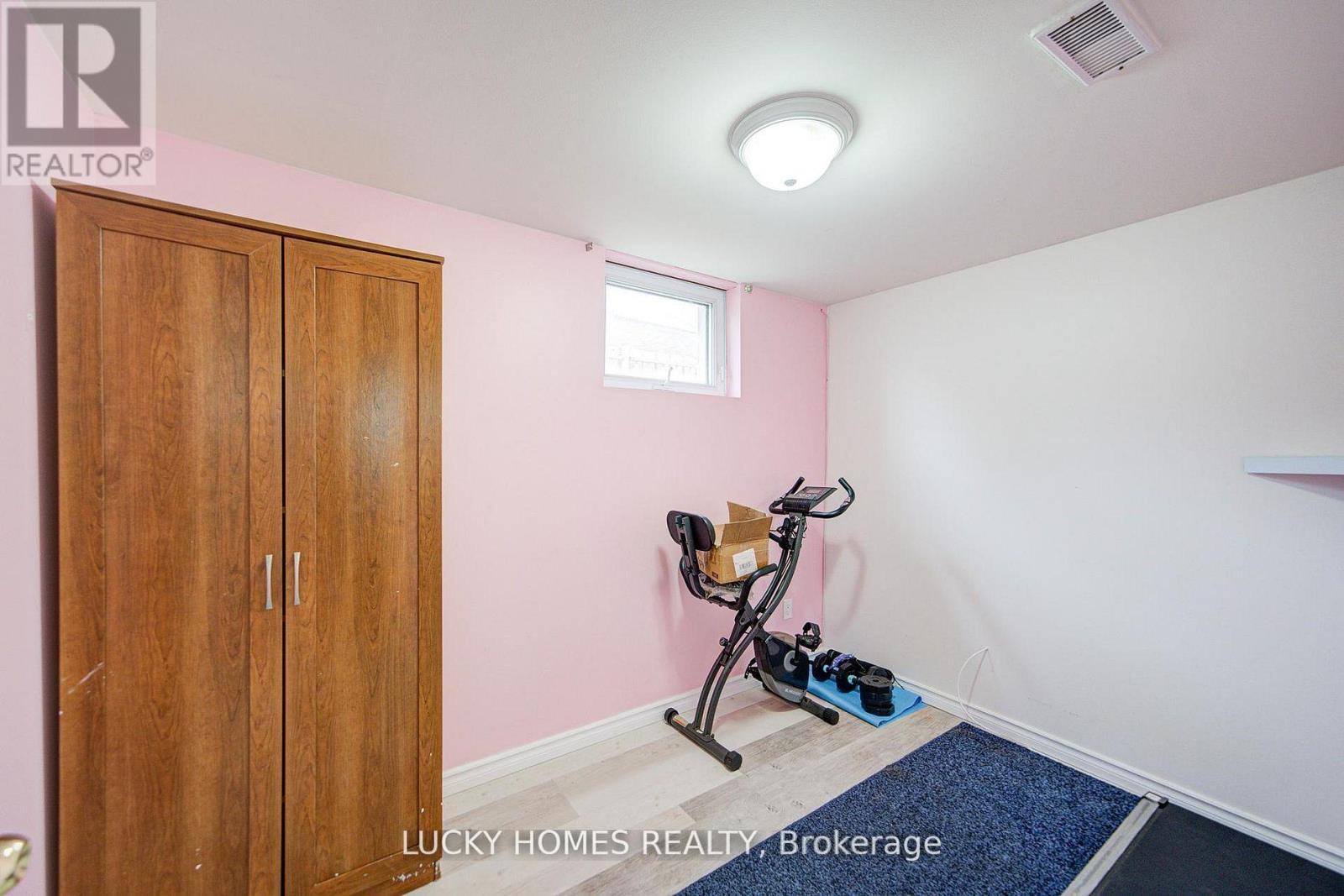 711 Otonabee Drive, Peterborough, ON - Indoor Photo Showing Gym Room