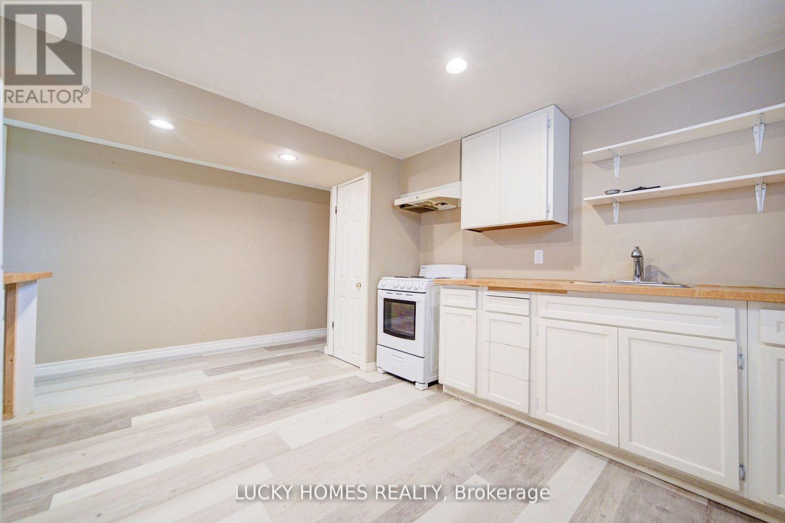 711 Otonabee Drive, Peterborough, ON - Indoor Photo Showing Kitchen