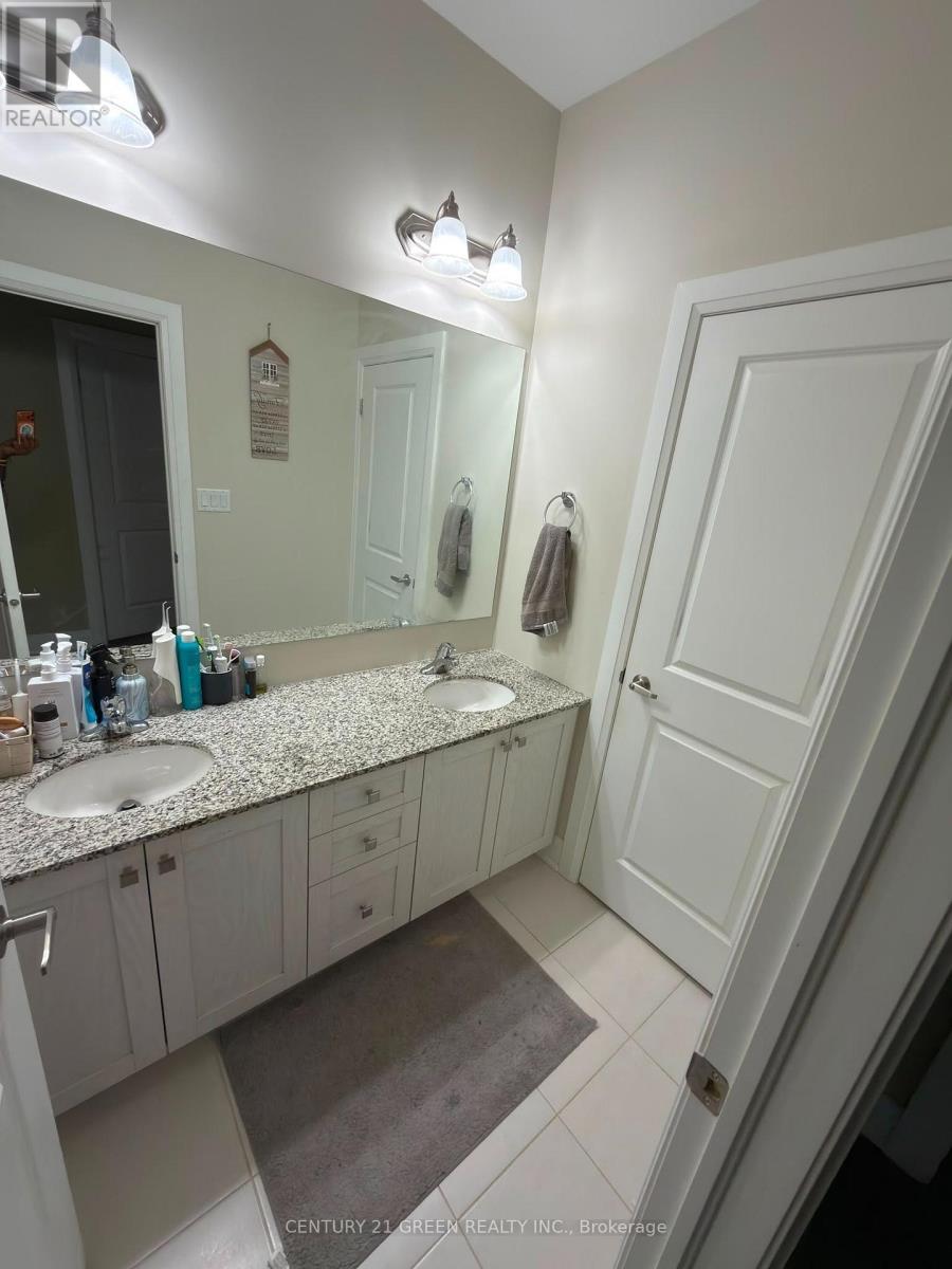 Main - 71 Eberly Woods Drive, Caledon, ON - Indoor Photo Showing Bathroom