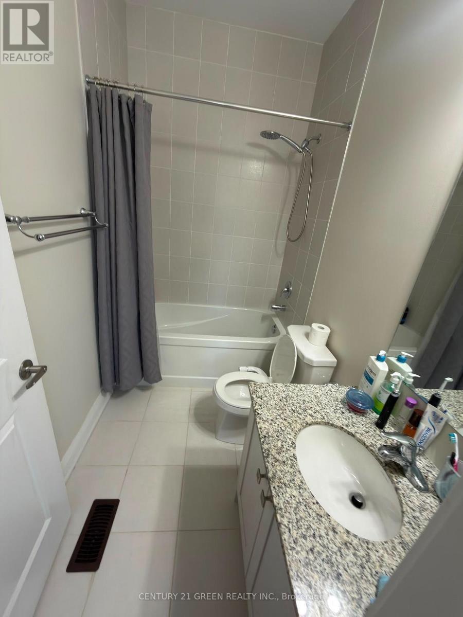 Main - 71 Eberly Woods Drive, Caledon, ON - Indoor Photo Showing Bathroom
