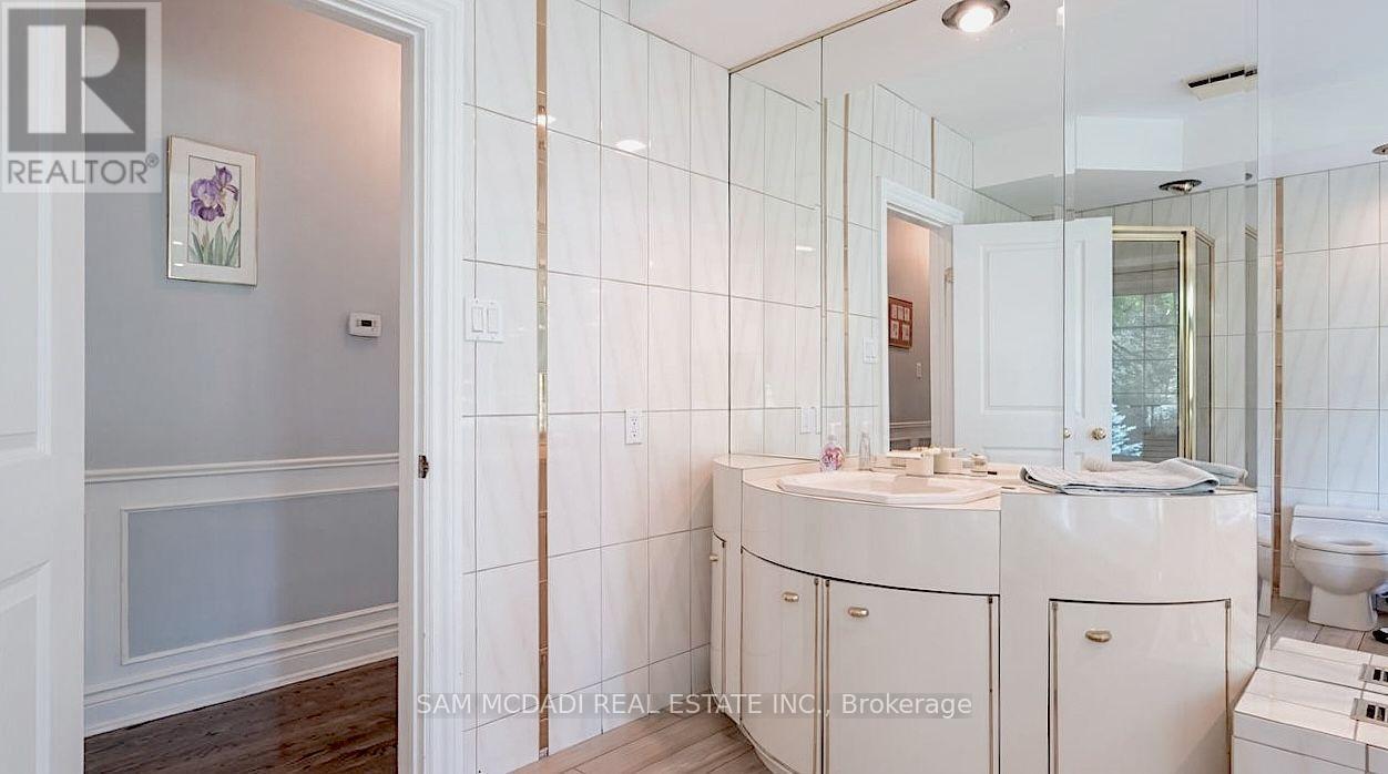 461 Temagami Crescent, Mississauga, ON - Indoor Photo Showing Bathroom