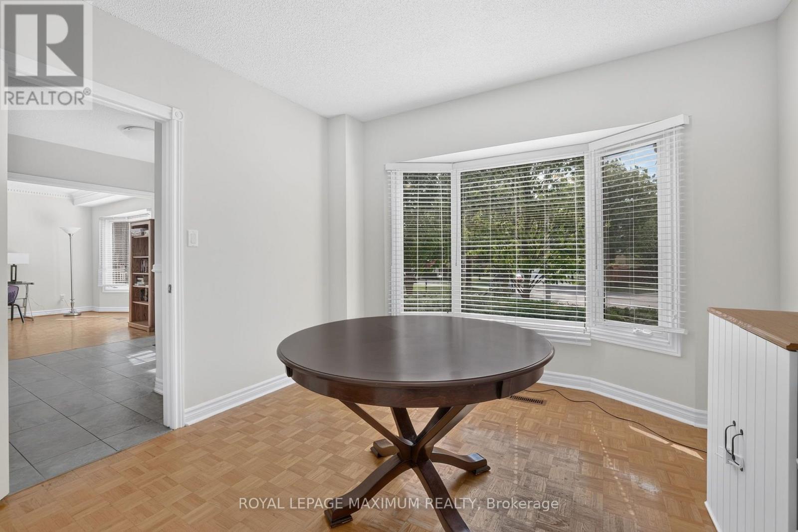 33 Whitburn Crescent, Vaughan, ON - Indoor Photo Showing Other Room