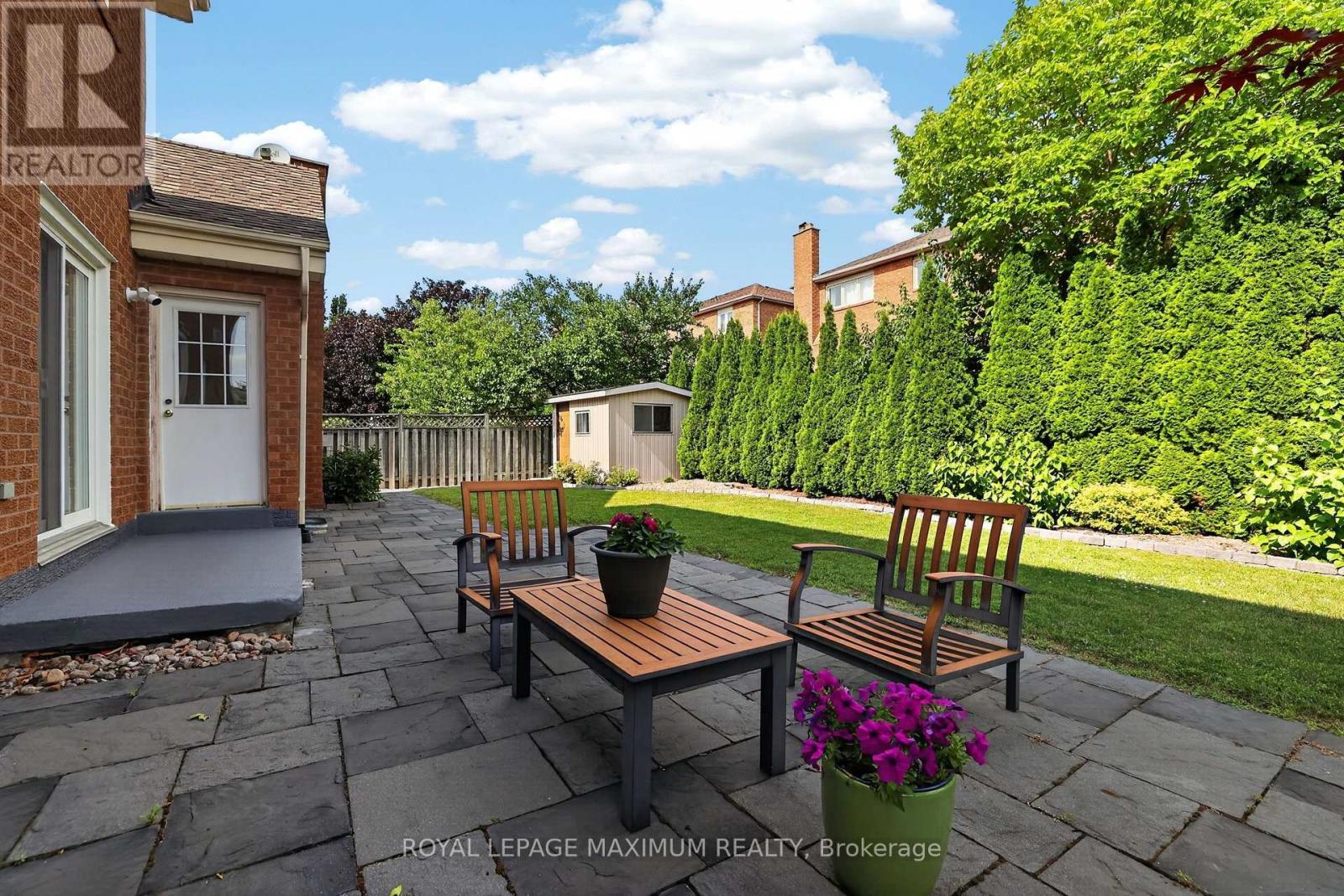 33 Whitburn Crescent, Vaughan, ON - Outdoor With Deck Patio Veranda