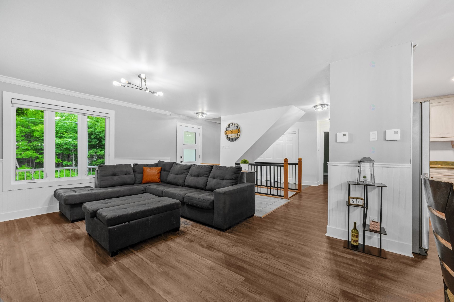 Family Room - 4015 Ch. Plaisance, Sainte-Julienne, QC - Indoor Photo Showing Living Room