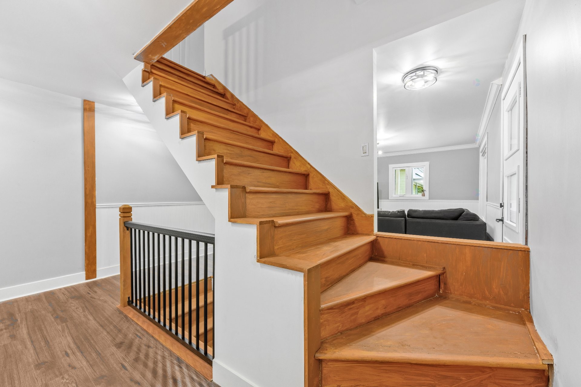 Staircase - 4015 Ch. Plaisance, Sainte-Julienne, QC - Indoor Photo Showing Other Room