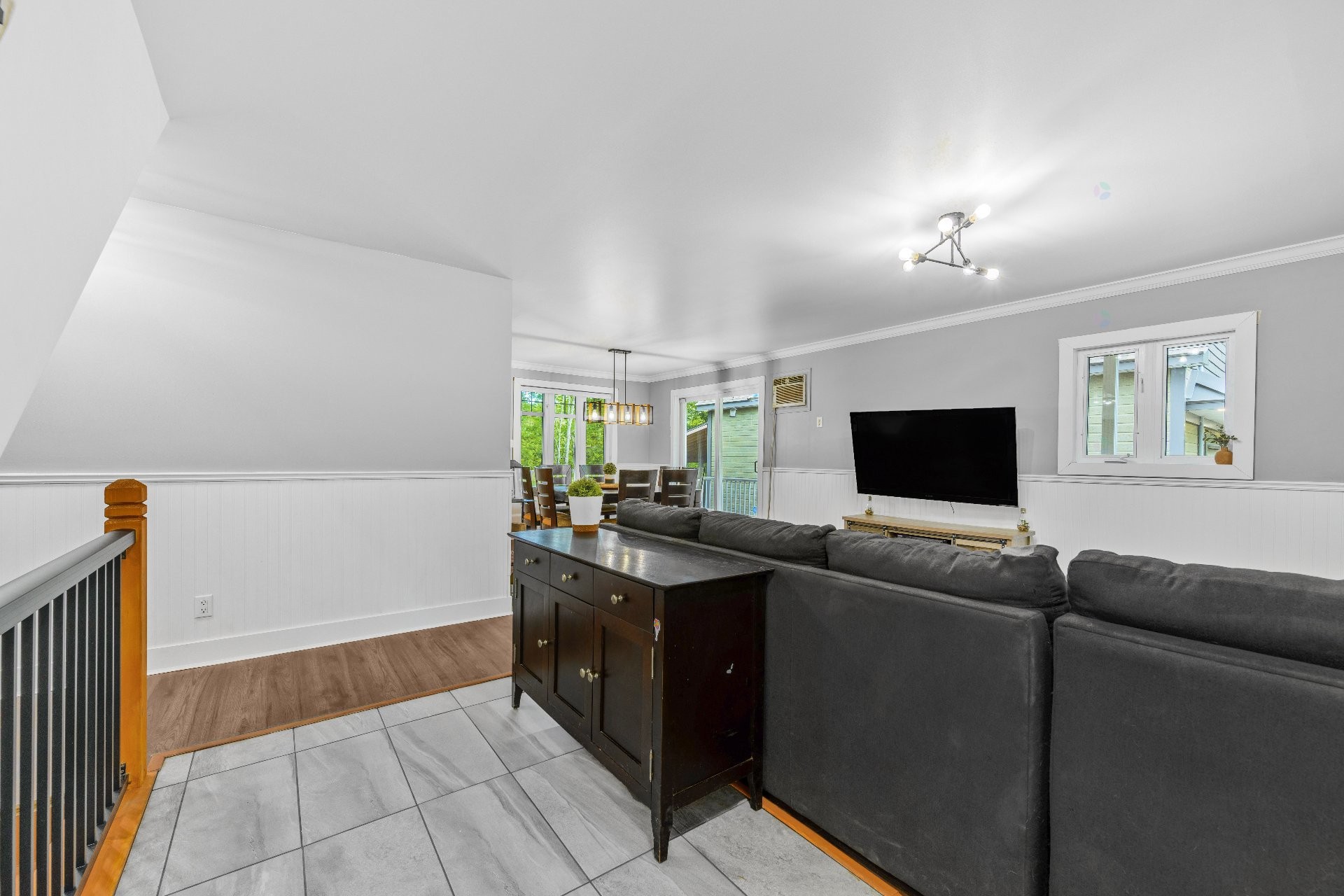 Mud Room - 4015 Ch. Plaisance, Sainte-Julienne, QC - Indoor