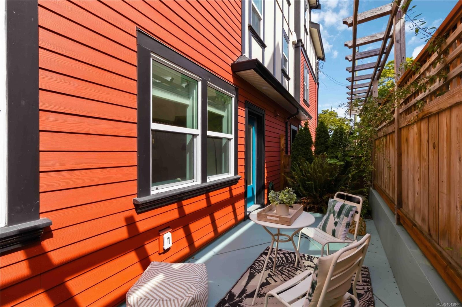 #2-949 Pembroke St, Victoria, BC