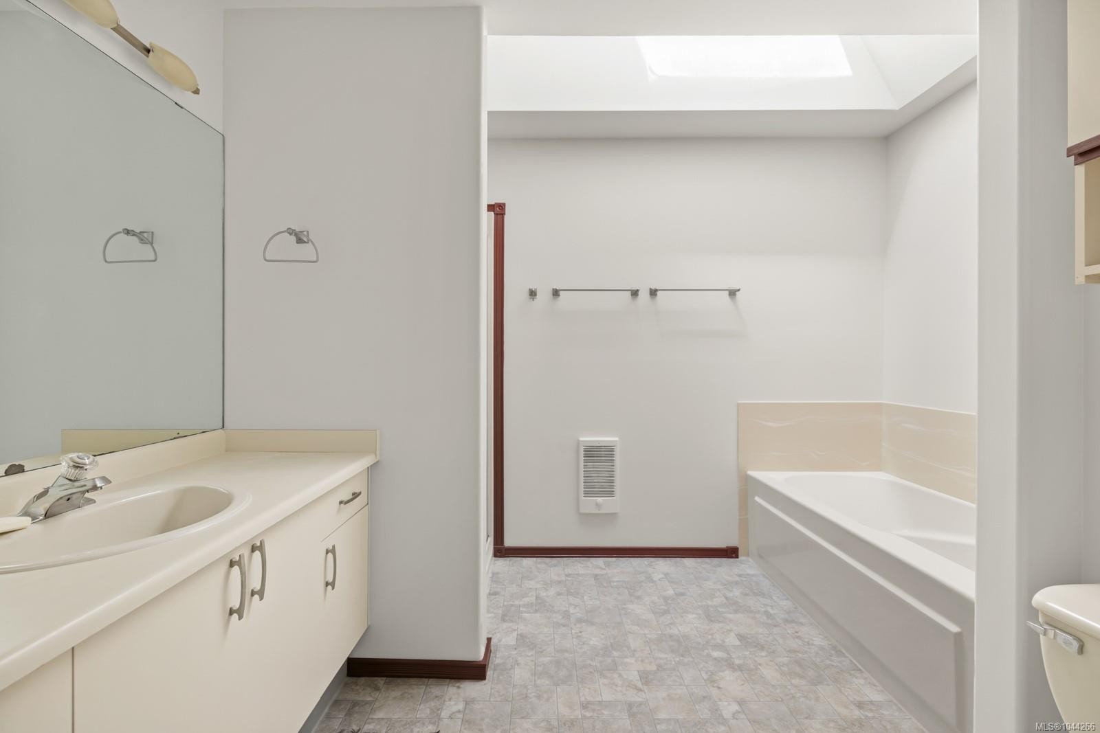 #12-930 Josephine Rd, Central Saanich, BC