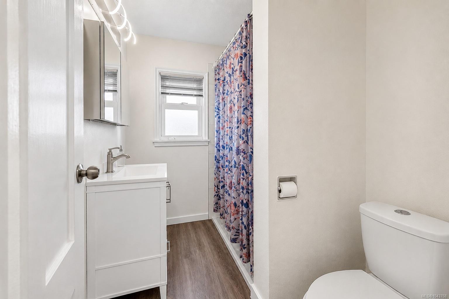 1120 Caledonia Ave, Victoria, BC