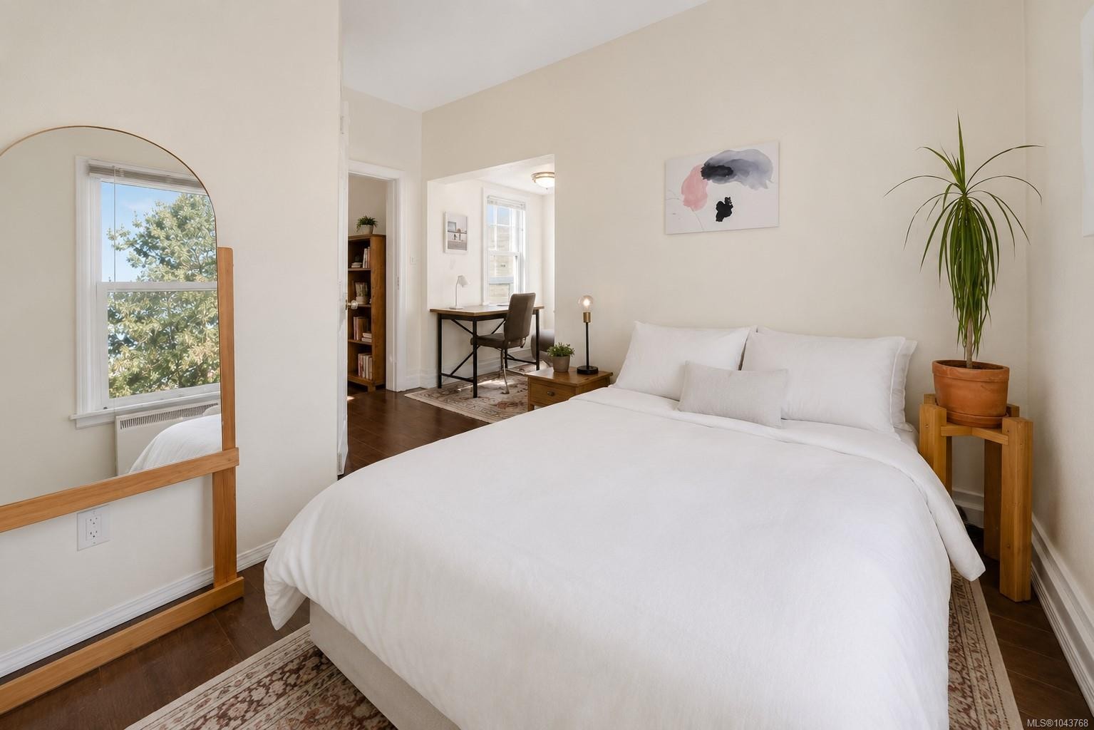 1120 Caledonia Ave, Victoria, BC