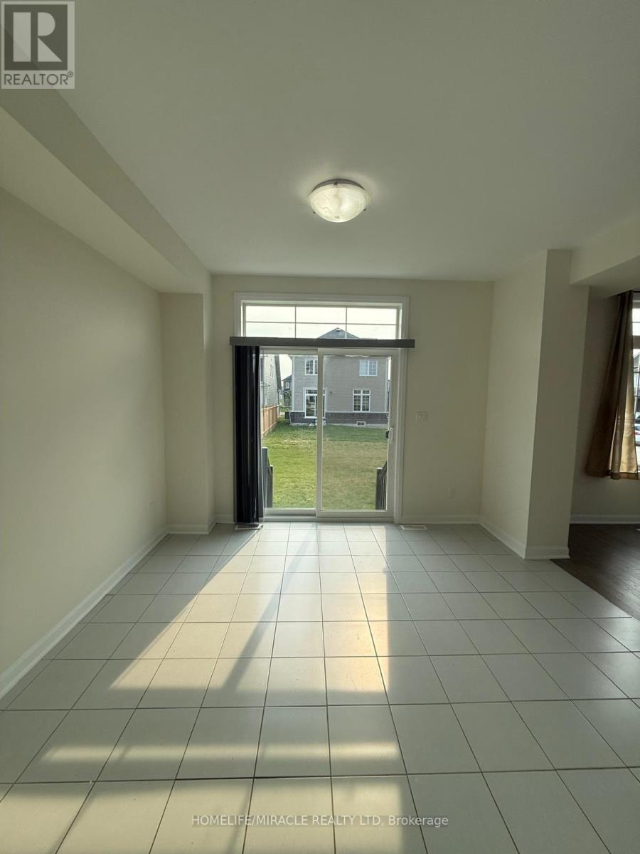127 Oakmont Drive, Loyalist, ON - Indoor Photo Showing Other Room