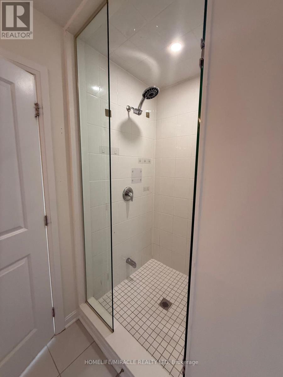 127 Oakmont Drive, Loyalist, ON - Indoor Photo Showing Bathroom