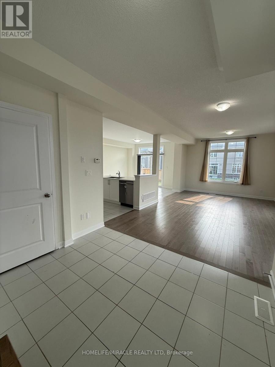 127 Oakmont Drive, Loyalist, ON - Indoor Photo Showing Other Room