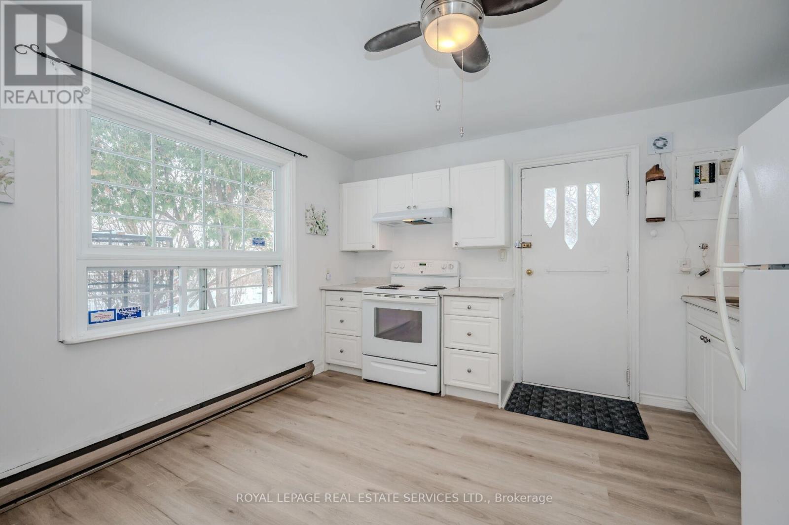 3209 Bronte Road, Oakville, ON - Indoor Photo Showing Kitchen