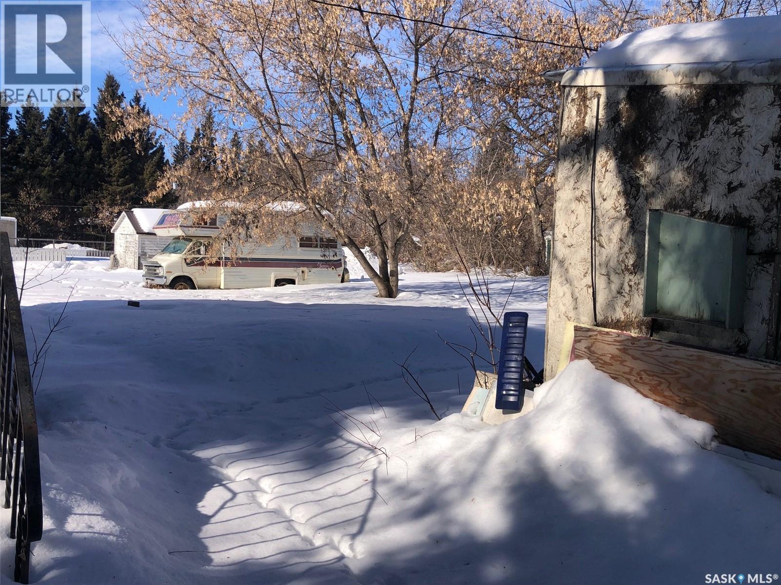 19 1St Avenue N, Hyas, SK - Outdoor