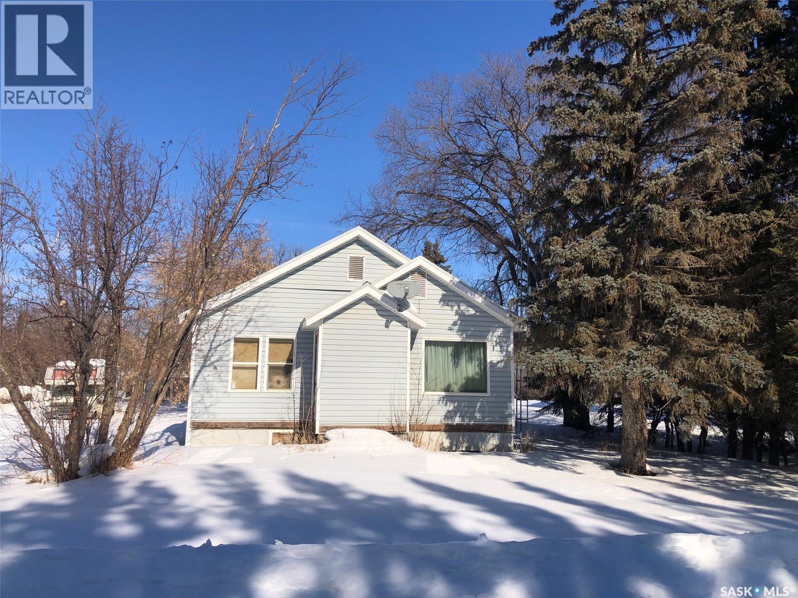 19 1St Avenue N, Hyas, SK - Outdoor