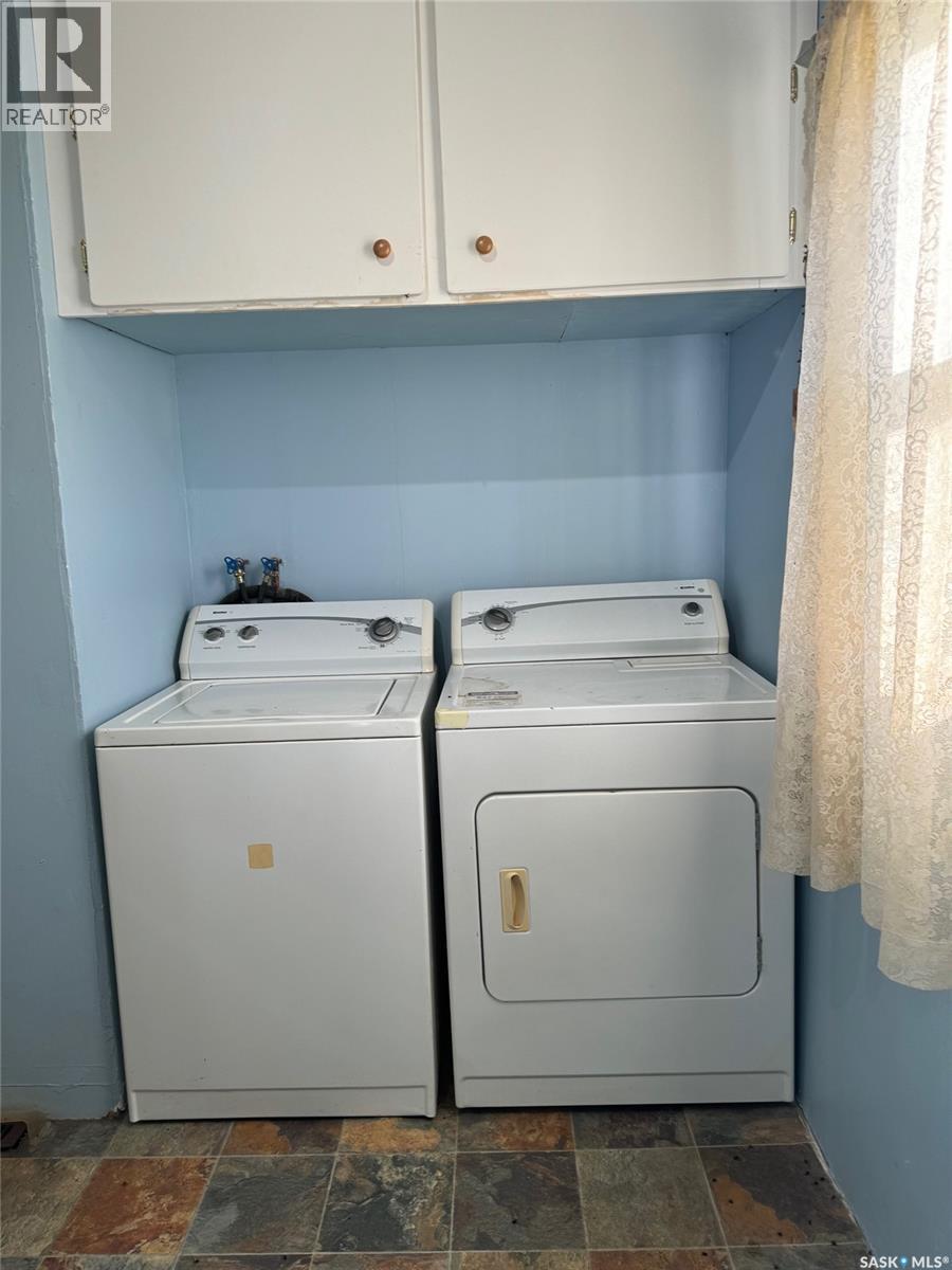 19 1St Avenue N, Hyas, SK