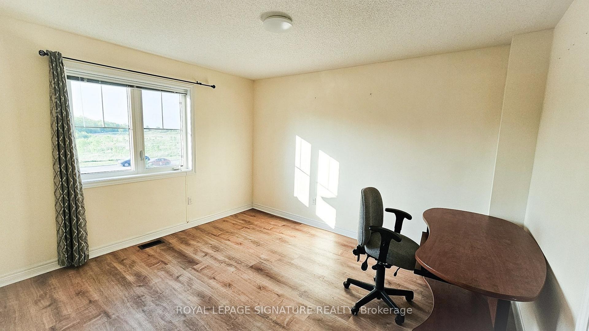 10 Keith Crescent, St. Catharines, ON - Indoor Photo Showing Office
