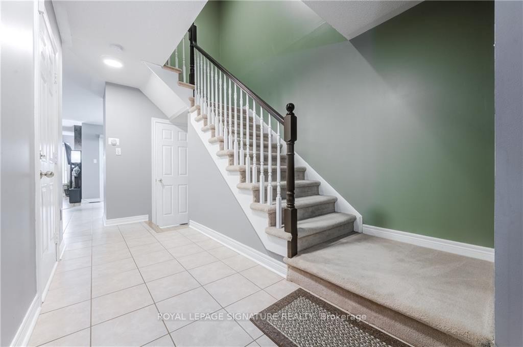 10 Keith Crescent, St. Catharines, ON - Indoor Photo Showing Other Room