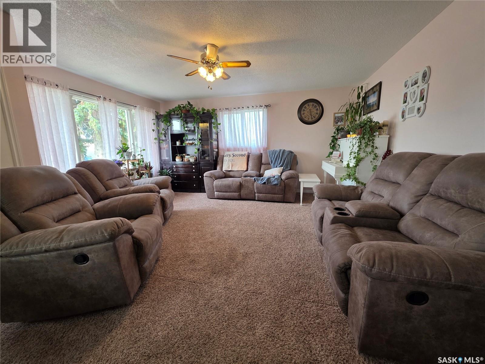 1321 Herbert Avenue, Herbert, SK