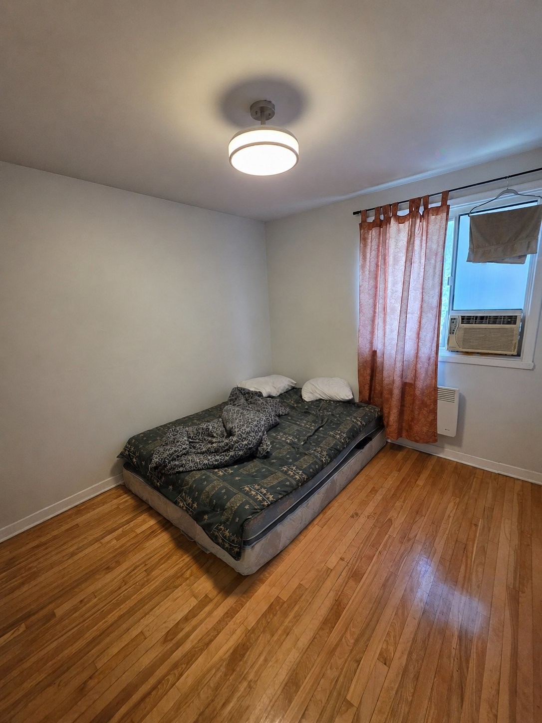 Bedroom - 227-266 Rue Lawrence, Longueuil (Greenfield Park), QC - Indoor Photo Showing Bedroom