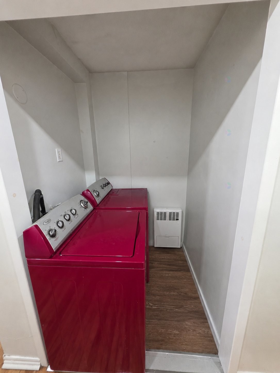 Laundry - 227-266 Rue Lawrence, Longueuil (Greenfield Park), QC - Indoor