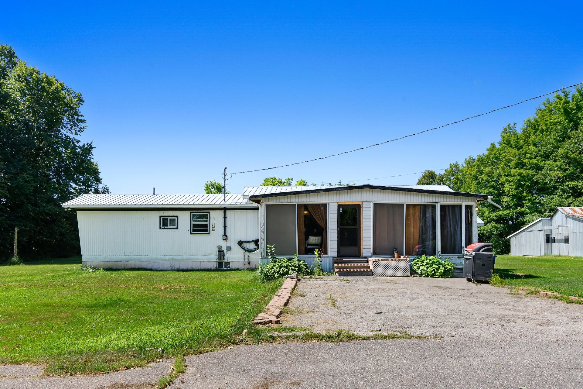 Front of Structure - 99 Route 148, Bristol, QC - Outdoor