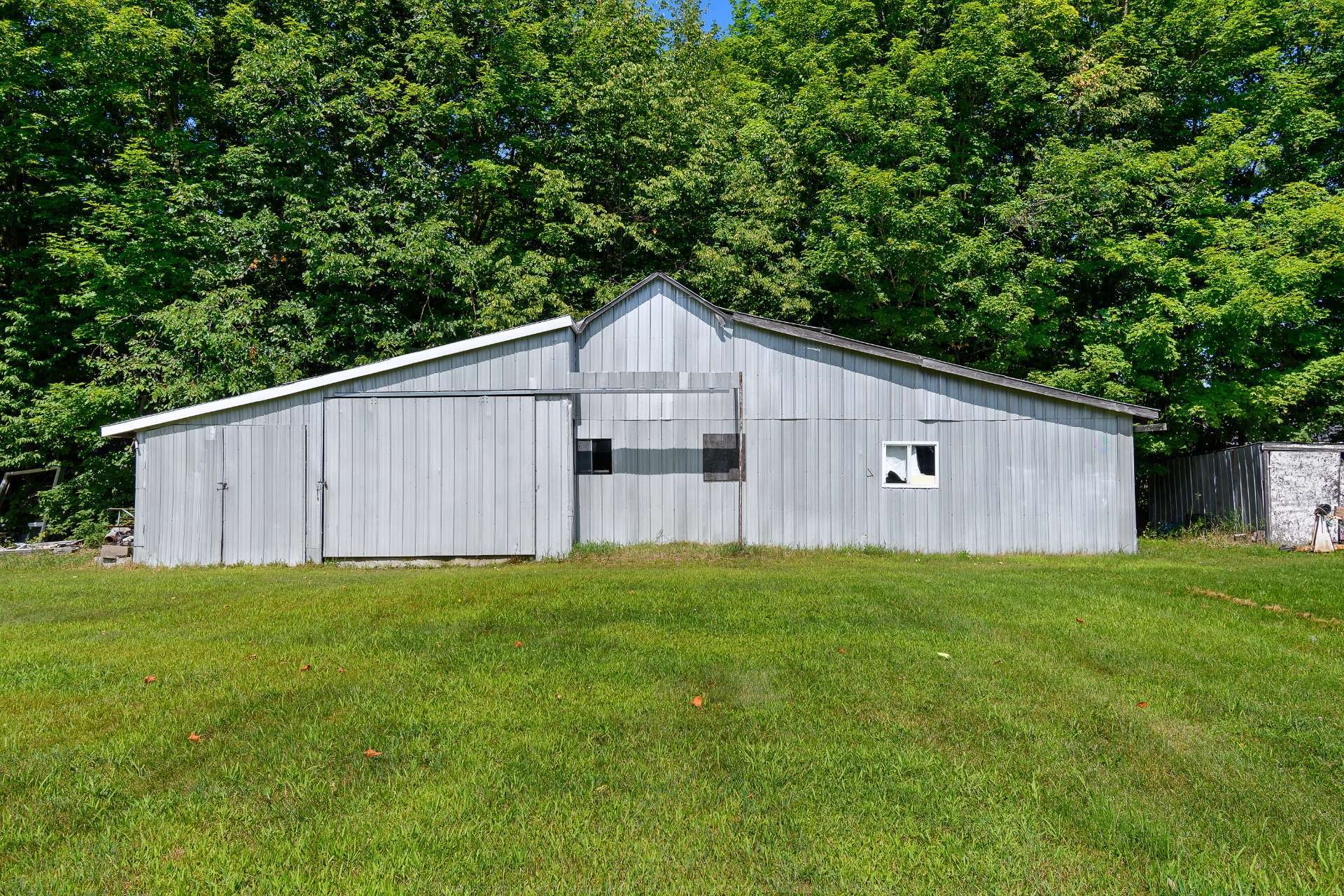 Garage - 99 Route 148, Bristol, QC - Outdoor