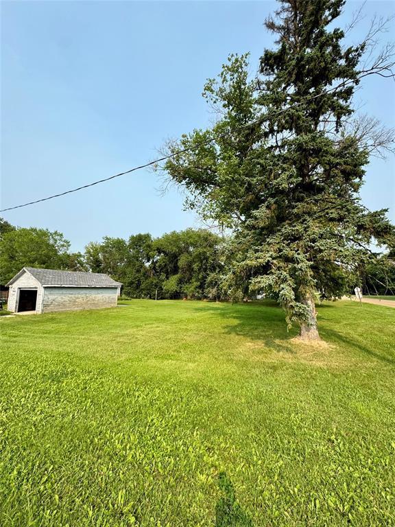 42 Third Avenue E, Oak Lake, MB
