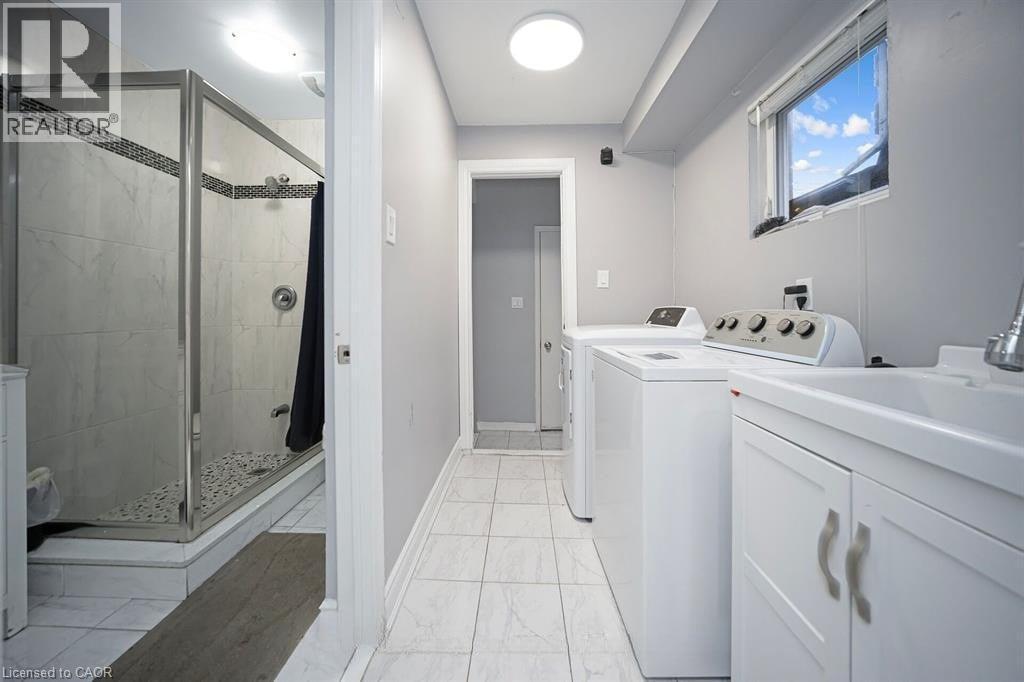 692 Huntington Ridge Drive, Mississauga, ON - Indoor
