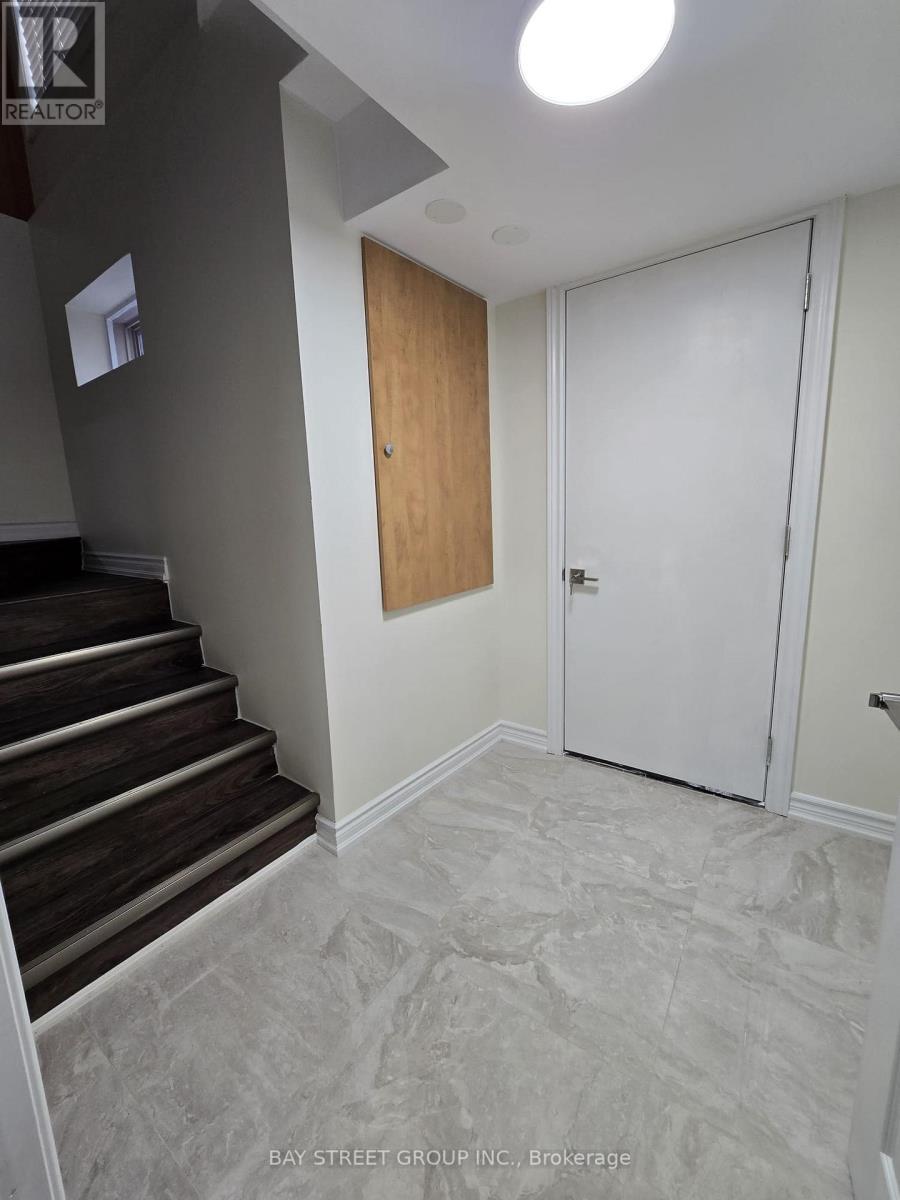 39 Decast Crescent, Markham, ON