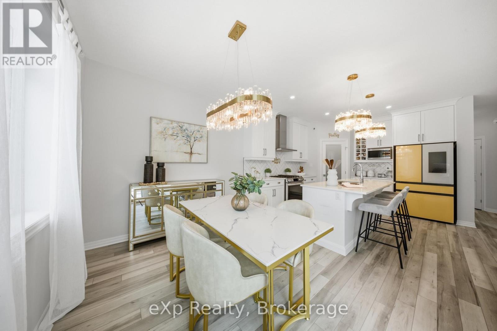 89 Acorn Trail, St. Thomas, ON - Indoor Photo Showing Dining Room