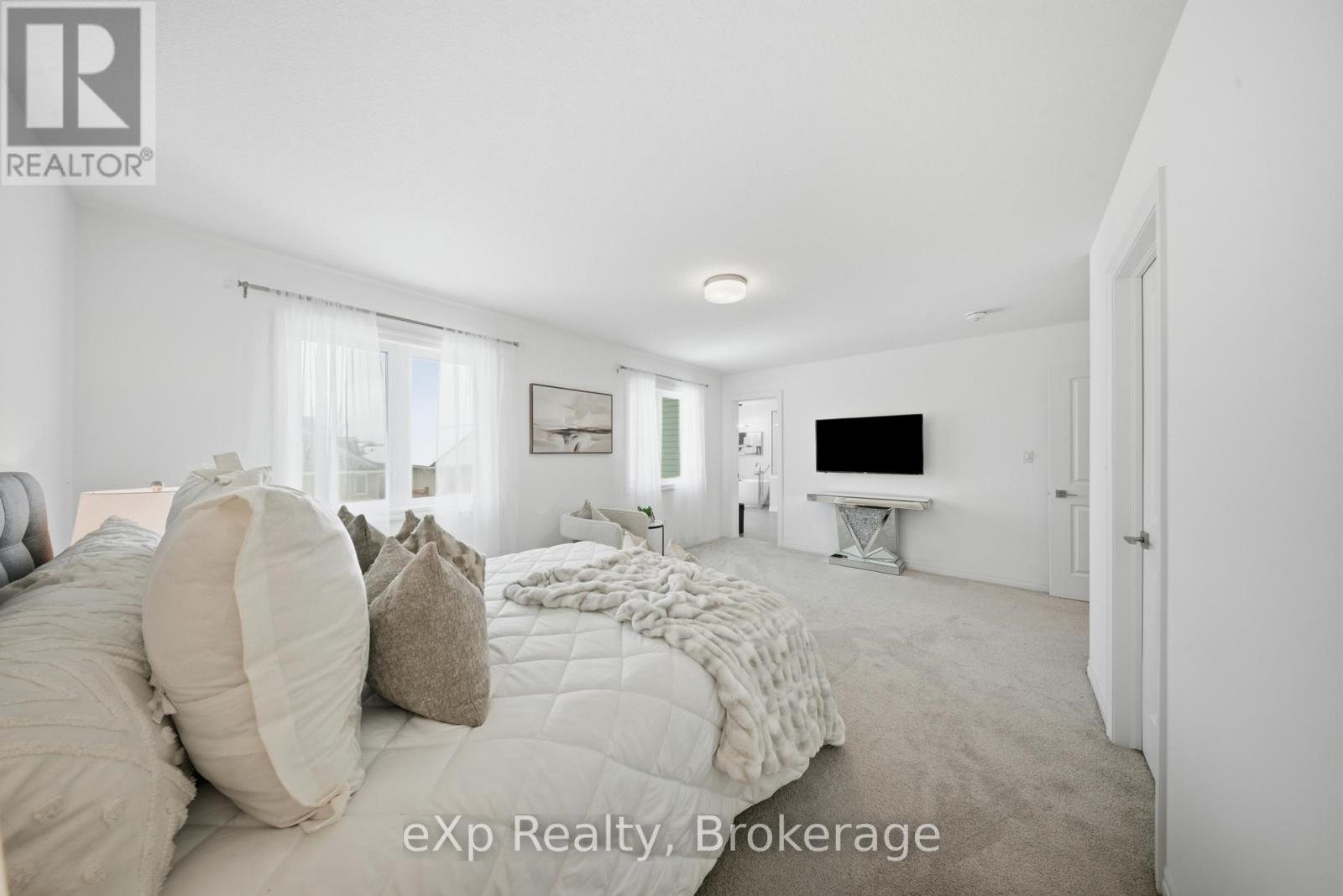 89 Acorn Trail, St. Thomas, ON - Indoor Photo Showing Bedroom
