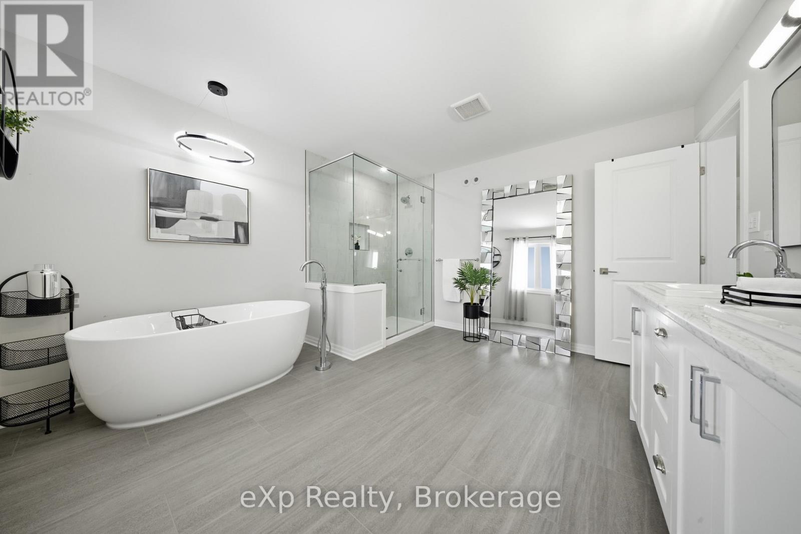 89 Acorn Trail, St. Thomas, ON - Indoor Photo Showing Bathroom