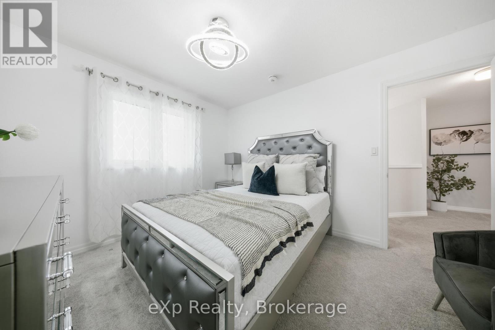 89 Acorn Trail, St. Thomas, ON - Indoor Photo Showing Bedroom